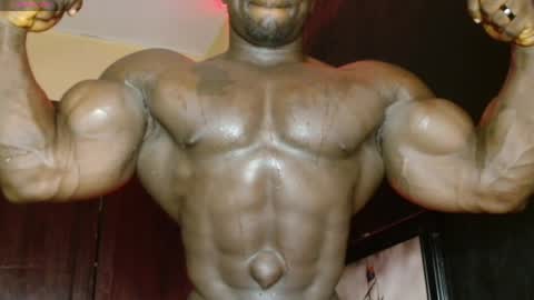 musclegod23 online show from April 6, 2026, 9:10 am