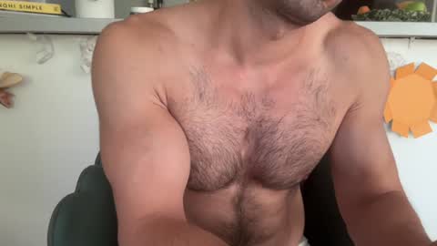 Snapshot of musclehair3 chatting on July 13, 2026, 8:06 am musclehair3 online show from July 13, 2026, 8:06 am