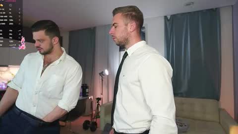 Snapshot of muscularfriend chatting on November 27, 2025, 5:37 pm Ivan online show from November 27, 2025, 5:37 pm