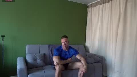 Snapshot of muscularfriend chatting on June 21, 2026, 1:41 am Ivan online show from June 21, 2026, 1:41 am