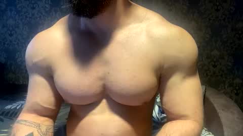 Snapshot of muscularjuggler chatting on October 6, 2025, 2:20 am muscularjuggler online show from October 6, 2025, 2:20 am