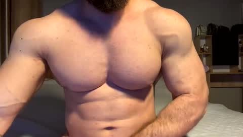Snapshot of muscularjuggler chatting on November 3, 2025, 1:45 pm muscularjuggler online show from November 3, 2025, 1:45 pm
