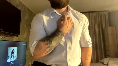 muscularjuggler online show from February 14, 2026, 12:18 am