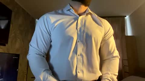 muscularjuggler online show from March 4, 2026, 1:44 am