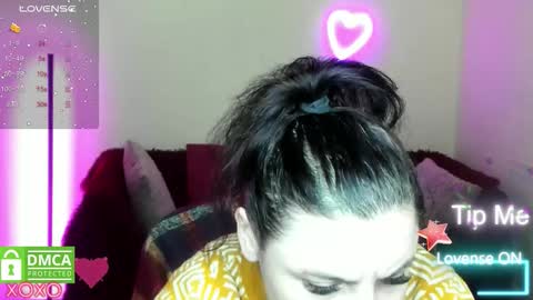 Jenya online show from November 14, 2025, 6:28 pm