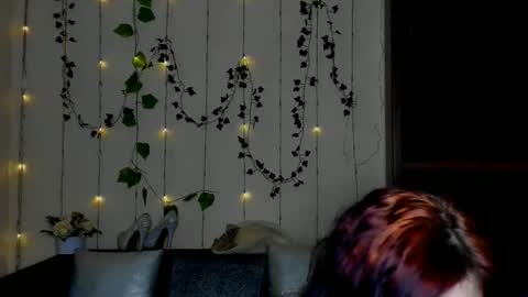 Jeneva online show from February 24, 2026, 7:01 pm