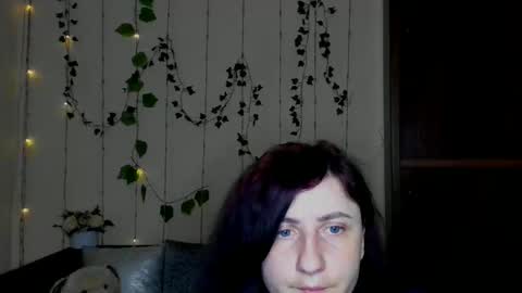 Jeneva online show from April 11, 2026, 6:23 pm