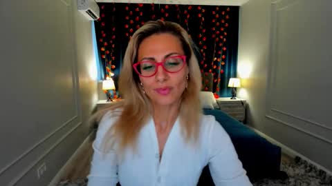 Diana online show from November 18, 2025, 12:31 pm