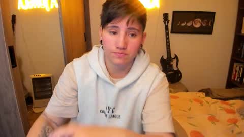 VALENTINA Luna  online show from October 22, 2025, 12:11 am