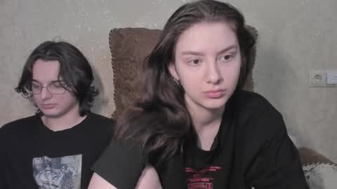 cute couple online show from March 15, 2026, 1:22 am