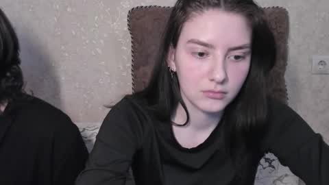 cute couple online show from March 19, 2026, 6:50 am