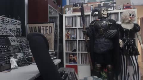 Snapshot of muziknerd chatting on November 15, 2025, 7:49 am Muziknerd online show from November 15, 2025, 7:49 am