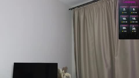 Snapshot of mvpzxc chatting on November 18, 2025, 3:27 pm 1x1 online show from November 18, 2025, 3:27 pm