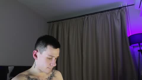 Snapshot of mvpzxc chatting on December 15, 2025, 2:32 pm 1x1 online show from December 15, 2025, 2:32 pm