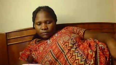 mwekas568403 online show from November 9, 2025, 5:33 pm