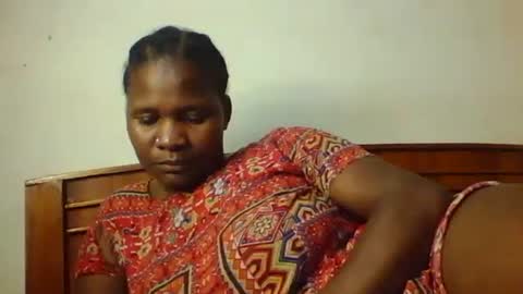 mwekas568403 online show from November 17, 2025, 3:18 pm