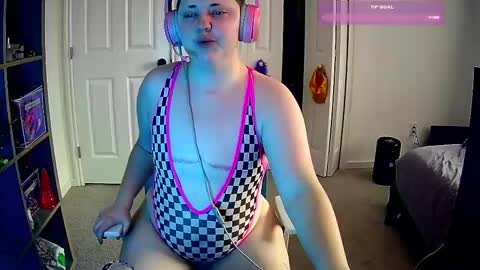 Snapshot of mxgoddex chatting on February 25, 2025, 9:35 pm Caidra online show from February 25, 2025, 9:35 pm