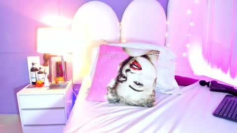 my_aleja_ online show from January 16, 2026, 3:38 pm