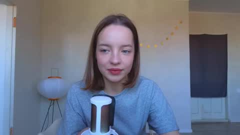 Snapshot of my_mia_ chatting on November 25, 2025, 8:14 am MIA I will be here Monday Wednesday Thursday Saturday online show from November 25, 2025, 8:14 am