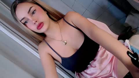 Serena online show from October 25, 2025, 6:10 am