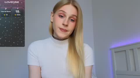 Snapshot of my_tenderness chatting on February 3, 2025, 12:57 pm Dana online show from February 3, 2025, 12:57 pm