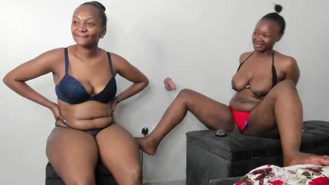 Snapshot of myah_love chatting on April 4, 2026, 9:56 pm myah_love online show from April 4, 2026, 9:56 pm
