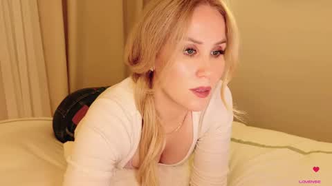 Mya-be Yours P online show from November 2, 2025, 9:28 pm