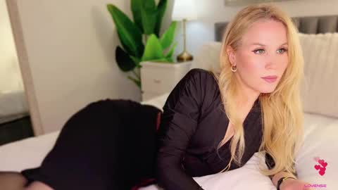 Mya-be Yours P online show from November 30, 2025, 7:07 pm