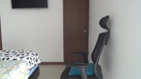 mary and charlie online show from November 15, 2025, 3:08 pm