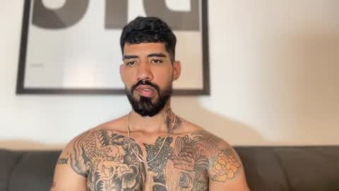 Snapshot of myke_esthetic chatting on December 10, 2024, 7:05 am Myke esthetic online show from December 10, 2024, 7:05 am