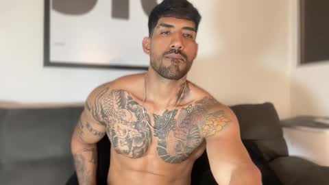 Snapshot of myke_esthetic chatting on January 21, 2025, 12:57 am Myke esthetic online show from January 21, 2025, 12:57 am