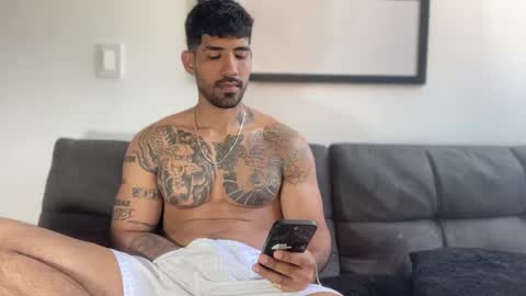 Snapshot of myke_esthetic chatting on January 22, 2025, 5:17 pm Myke esthetic online show from January 22, 2025, 5:17 pm