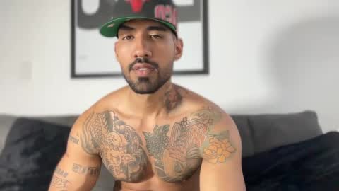 Snapshot of myke_esthetic chatting on February 22, 2025, 11:13 pm Myke esthetic online show from February 22, 2025, 11:13 pm