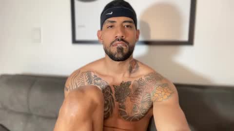 Snapshot of myke_esthetic chatting on March 5, 2025, 2:03 am Myke esthetic online show from March 5, 2025, 2:03 am