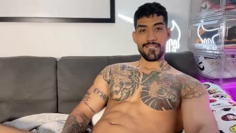 Snapshot of myke_esthetic chatting on September 18, 2025, 5:59 pm Myke esthetic online show from September 18, 2025, 5:59 pm