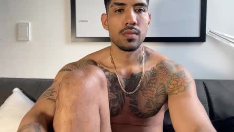 Snapshot of myke_esthetic chatting on September 25, 2025, 8:01 pm Myke esthetic online show from September 25, 2025, 8:01 pm