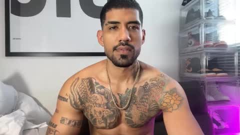 Snapshot of myke_esthetic chatting on October 9, 2025, 12:03 pm Myke esthetic online show from October 9, 2025, 12:03 pm