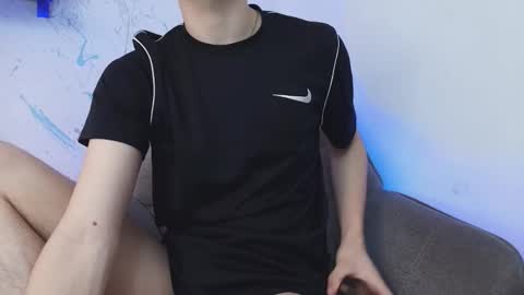 Snapshot of mykelcano chatting on February 20, 2026, 2:39 pm Mykel online show from February 20, 2026, 2:39 pm