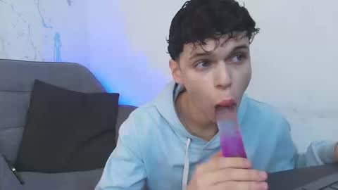 Snapshot of mykelcano chatting on February 27, 2026, 1:55 pm Mykel online show from February 27, 2026, 1:55 pm