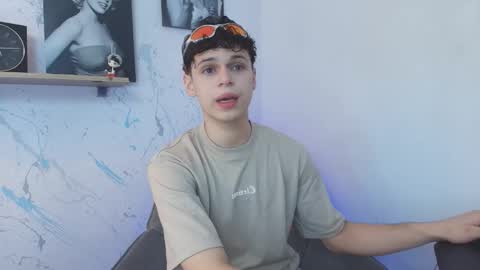 Snapshot of mykelcano chatting on March 3, 2026, 1:28 pm Mykel online show from March 3, 2026, 1:28 pm