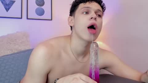Mykel   online show from May 9, 2026, 1:33 am
