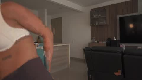 jacke BUNNY online show from April 12, 2026, 3:17 pm