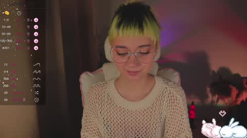 Snapshot of mylaweb chatting on December 18, 2024, 11:45 am MylaFlores online show from December 18, 2024, 11:45 am