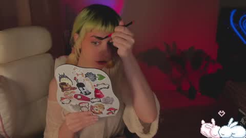 Snapshot of mylaweb chatting on December 22, 2024, 8:05 am MylaFlores online show from December 22, 2024, 8:05 am