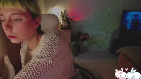 Snapshot of mylaweb chatting on December 28, 2024, 7:33 am MylaFlores online show from December 28, 2024, 7:33 am