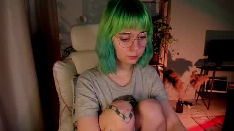 Snapshot of mylaweb chatting on October 14, 2025, 2:45 am MylaFlores online show from October 14, 2025, 2:45 am