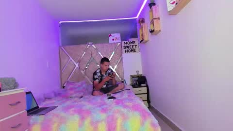 Myluandjack online show from March 25, 2026, 11:05 am