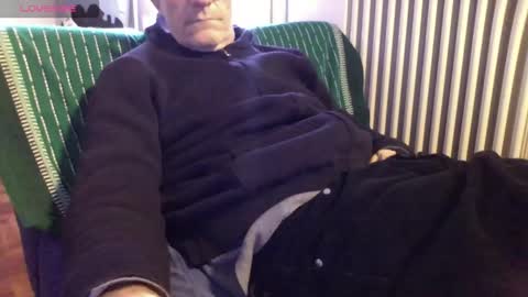 Bi sexy guy lovense hush is on private is open or password show tip if you like. online show from January 16, 2026, 12:31 pm