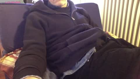 Bi sexy guy lovense hush is on private is open or password show tip if you like. online show from February 7, 2026, 9:24 am