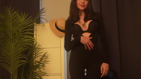 mypassion_ online show from May 26, 2026, 11:28 am